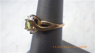 10K Yellow Gold Quartz Lady's Ring, 1.9g, Size: 6.75